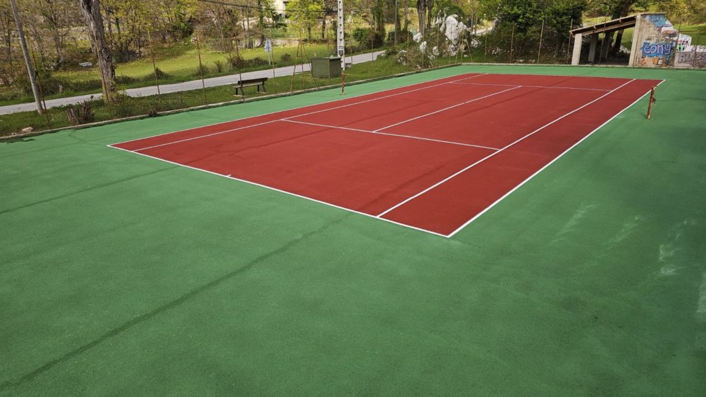 Construction court de tennis en béton poreux nice